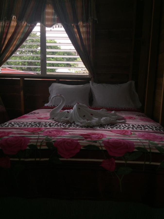Matus Guest House San Ignacio Esterno foto