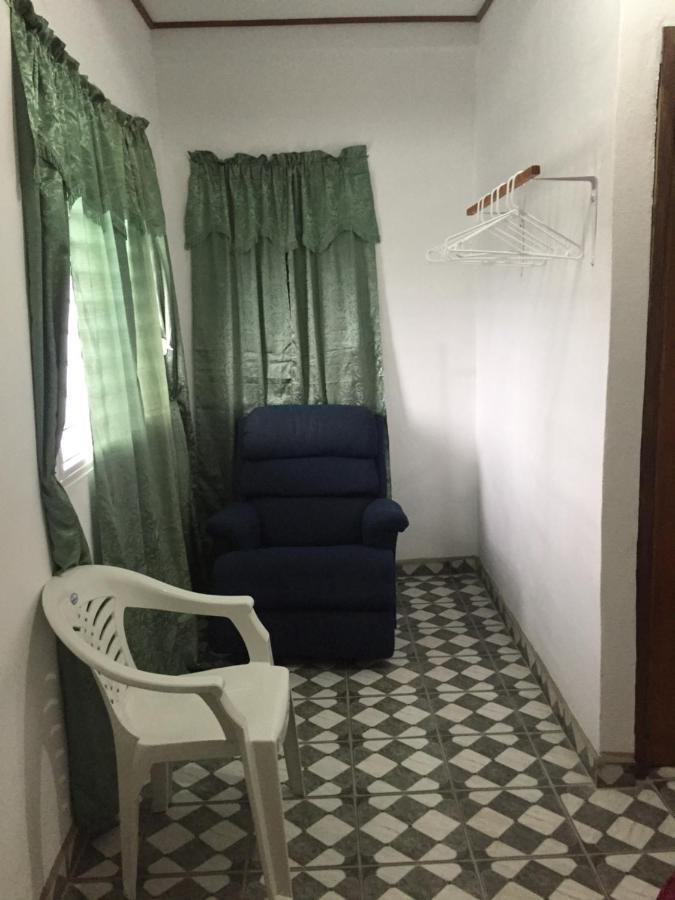 Matus Guest House San Ignacio Esterno foto