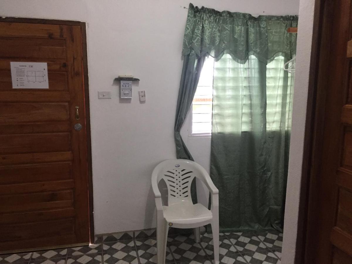 Matus Guest House San Ignacio Esterno foto